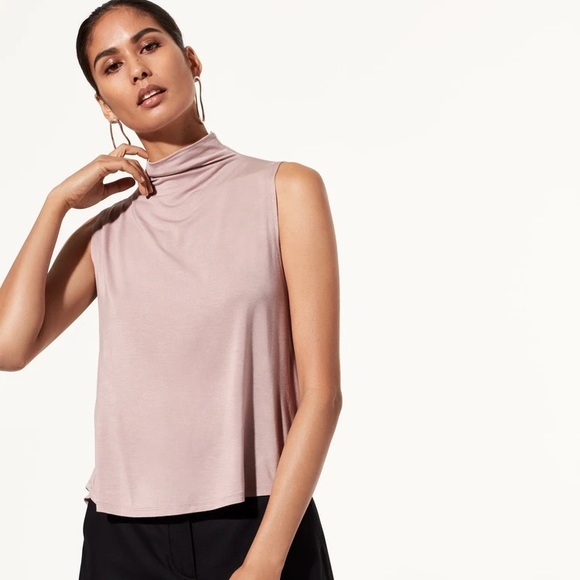 Aritzia Tops - Babaton Vince T Shirt